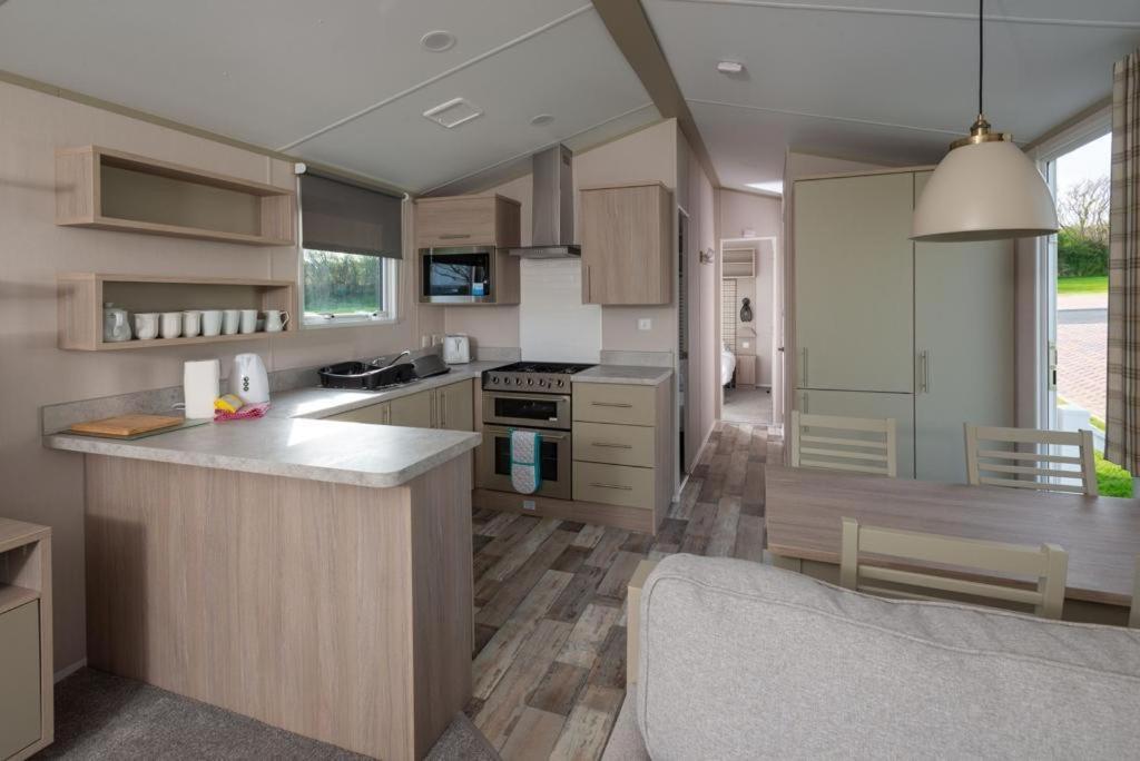 Luxury Holiday Home Sleeps 6 Pet Friendly St Austell Bagian luar foto