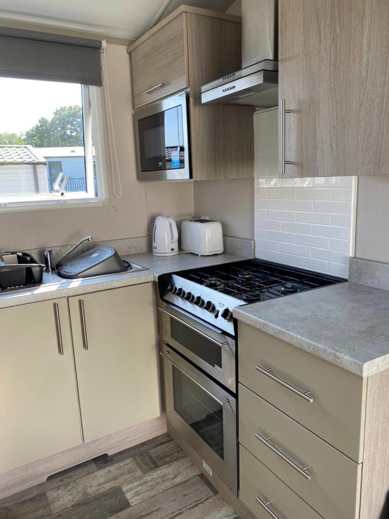 Luxury Holiday Home Sleeps 6 Pet Friendly St Austell Bagian luar foto